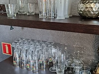 Divers servies en decoratie - afbeelding 2 van  15