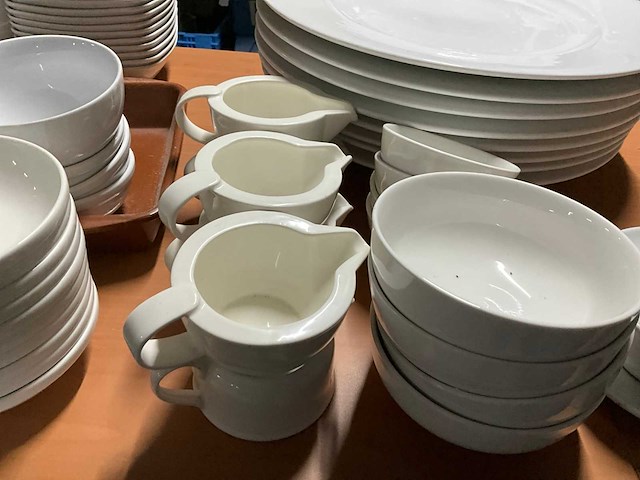 Divers servies - afbeelding 4 van  8