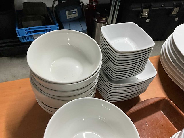 Divers servies - afbeelding 8 van  8