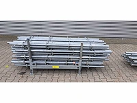 Divers steiger materiaal (148x) - afbeelding 2 van  4