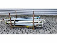 Divers steiger materiaal (48x) - afbeelding 1 van  4