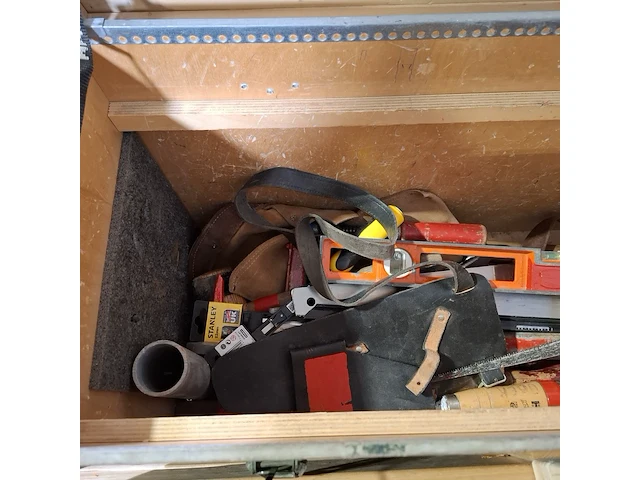 Divers stratenmakers gereedschap - afbeelding 6 van  9