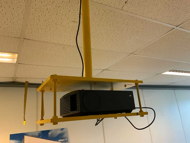 Divers vergadermeubilair - afbeelding 3 van  5
