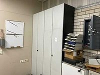 Divers werkplaatsmeubilair - afbeelding 5 van  5