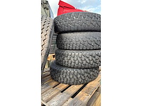 Diverse - vrachtwagenband - afbeelding 4 van  4