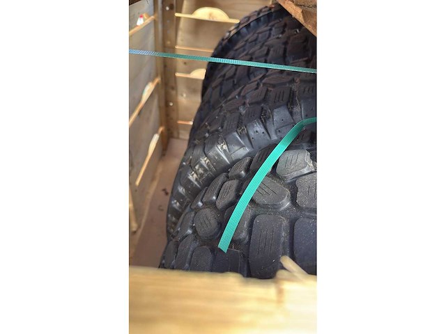 Diverse - vrachtwagenband - afbeelding 2 van  4