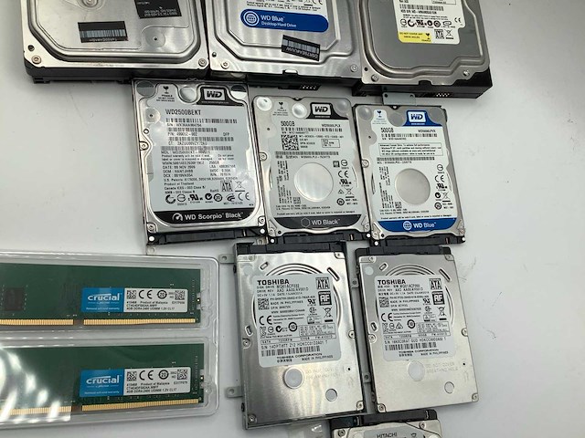 Diverse 1 interne hardeschijf+ram (11x) - afbeelding 4 van  5