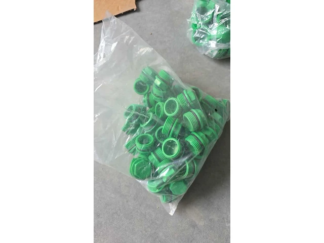 Diverse 32mm koppelingen en blindstoppen, ifan, groen, 2023 - afbeelding 1 van  8