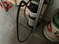 Diverse aannemersmaterialen - afbeelding 4 van  20