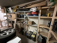 Diverse aannemersmaterialen - afbeelding 1 van  20