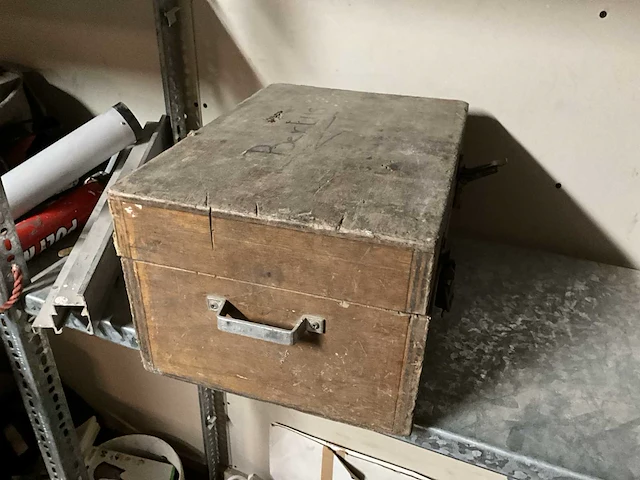 Diverse aannemersmaterialen - afbeelding 17 van  20