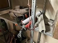 Diverse aannemersmaterialen - afbeelding 18 van  20