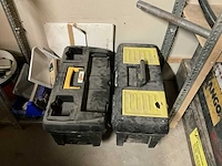 Diverse aannemersmaterialen - afbeelding 20 van  20