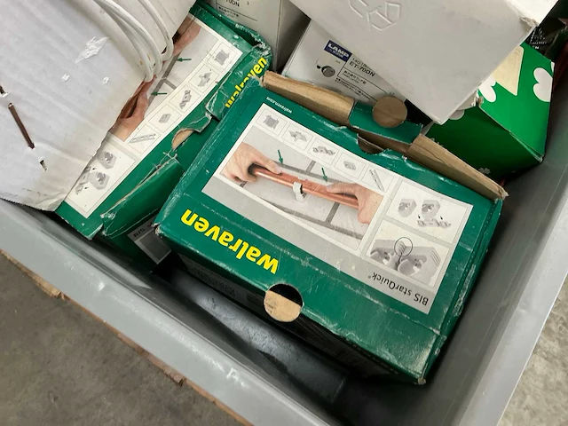 Diverse aannemersmaterialen - afbeelding 8 van  8