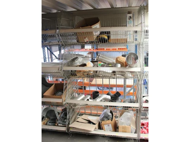 Diverse afvoer rookgas materialen - afbeelding 1 van  10