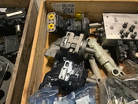 Diverse agrarische machine onderdelen - afbeelding 2 van  12