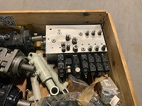 Diverse agrarische machine onderdelen - afbeelding 3 van  12