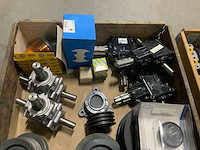 Diverse agrarische machine onderdelen - afbeelding 7 van  12