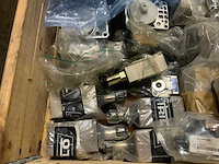 Diverse agrarische machine onderdelen - afbeelding 10 van  12