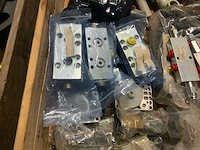 Diverse agrarische machine onderdelen - afbeelding 11 van  12