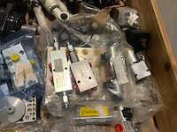 Diverse agrarische machine onderdelen - afbeelding 12 van  12