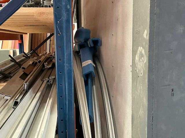 Diverse aluminium profielen - afbeelding 5 van  9