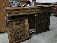 Diverse antieke kasten voor renovatie - afbeelding 5 van  43