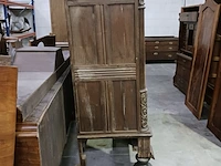 Diverse antieke kasten voor renovatie - afbeelding 14 van  43
