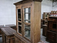 Diverse antieke kasten voor renovatie - afbeelding 31 van  43