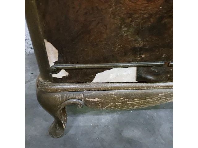 Diverse antieke kasten voor renovatie - afbeelding 4 van  39