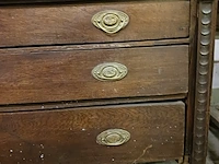 Diverse antieke kasten voor renovatie - afbeelding 14 van  39
