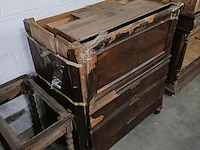 Diverse antieke kasten voor renovatie - afbeelding 21 van  39
