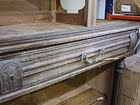 Diverse antieke kasten voor renovatie - afbeelding 32 van  39