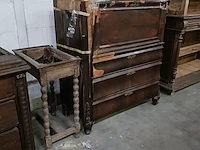 Diverse antieke kasten voor renovatie - afbeelding 23 van  39
