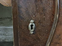Diverse antieke kasten voor renovatie - afbeelding 37 van  39