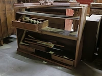 Diverse antieke kasten voor renovatie - afbeelding 4 van  24