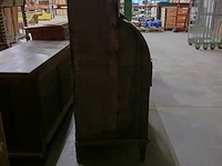 Diverse antieke kasten voor renovatie - afbeelding 11 van  24