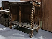 Diverse antieke kasten voor renovatie - afbeelding 12 van  25