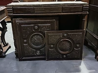 Diverse antieke kasten voor renovatie - afbeelding 21 van  25