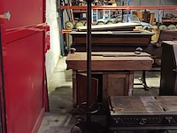 Diverse antieke kasten voor renovatie - afbeelding 4 van  23