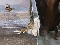 Diverse antieke kasten voor renovatie - afbeelding 19 van  23
