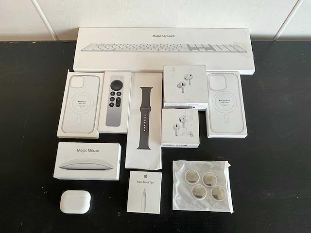 Diverse apple producten (11x) - afbeelding 2 van  2
