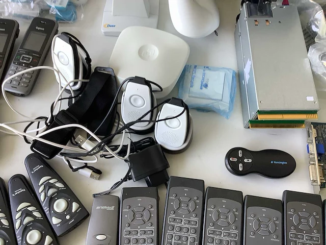 Diverse artikelen laptop - afbeelding 8 van  8