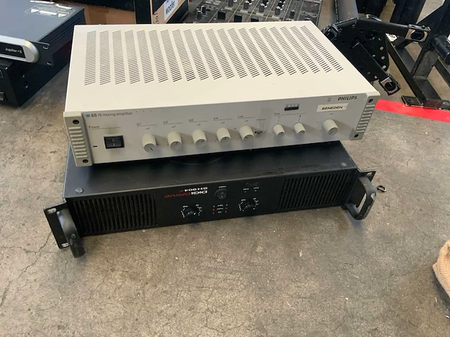 Diverse audio-apparatuur - afbeelding 12 van  26
