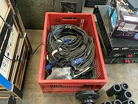 Diverse audio-apparatuur - afbeelding 14 van  26