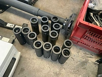 Diverse audio-apparatuur - afbeelding 15 van  26
