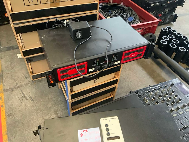 Diverse audio-apparatuur - afbeelding 7 van  26