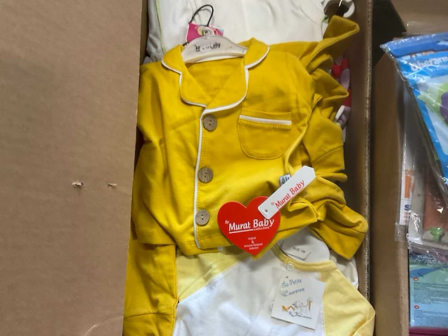 Diverse babykleding - afbeelding 8 van  11