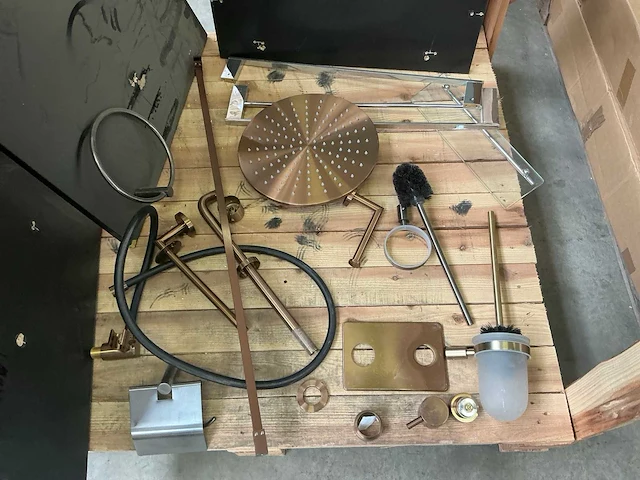 Diverse badaccessoire (inhoud pallet) - afbeelding 10 van  10