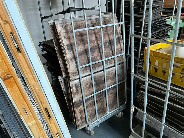 Diverse bakblikken - afbeelding 5 van  8